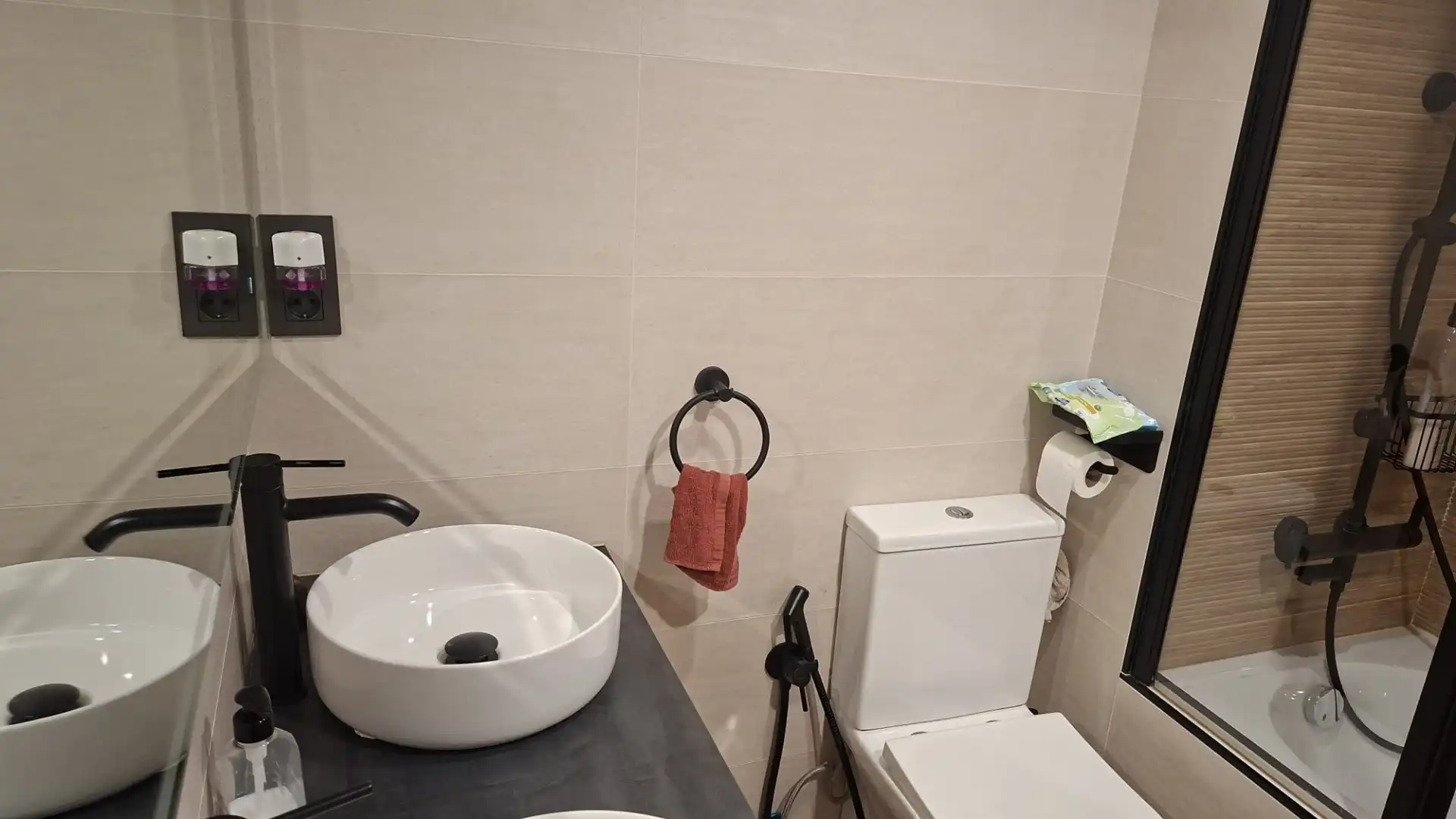Baño de Piso en venta en Coslada con Aire acondicionado, Calefacción y Trastero