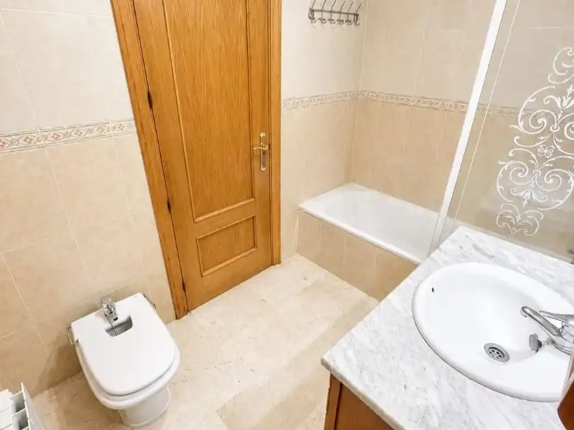 Reihenhaus mit Garten zum Verkauf in Calle Pontevedra 17A, imagen 23
