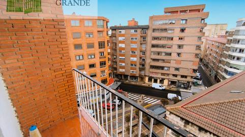 Photo 2 of Flat to rent in Calle de la Mujer Palentina, Centro, Palencia Capital