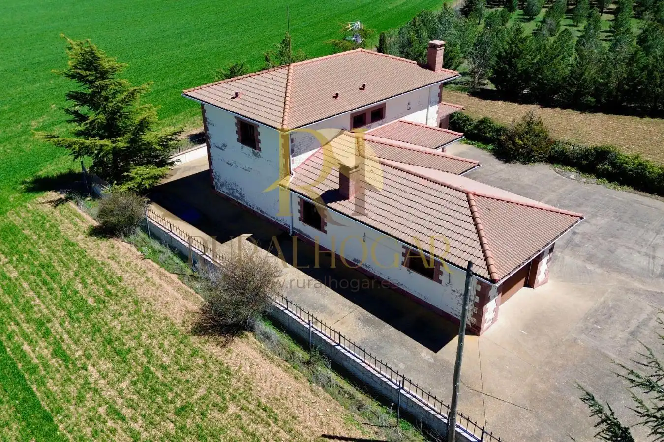 Houses for sale in Calle Extramuros, 114, El Pobo de Dueñas