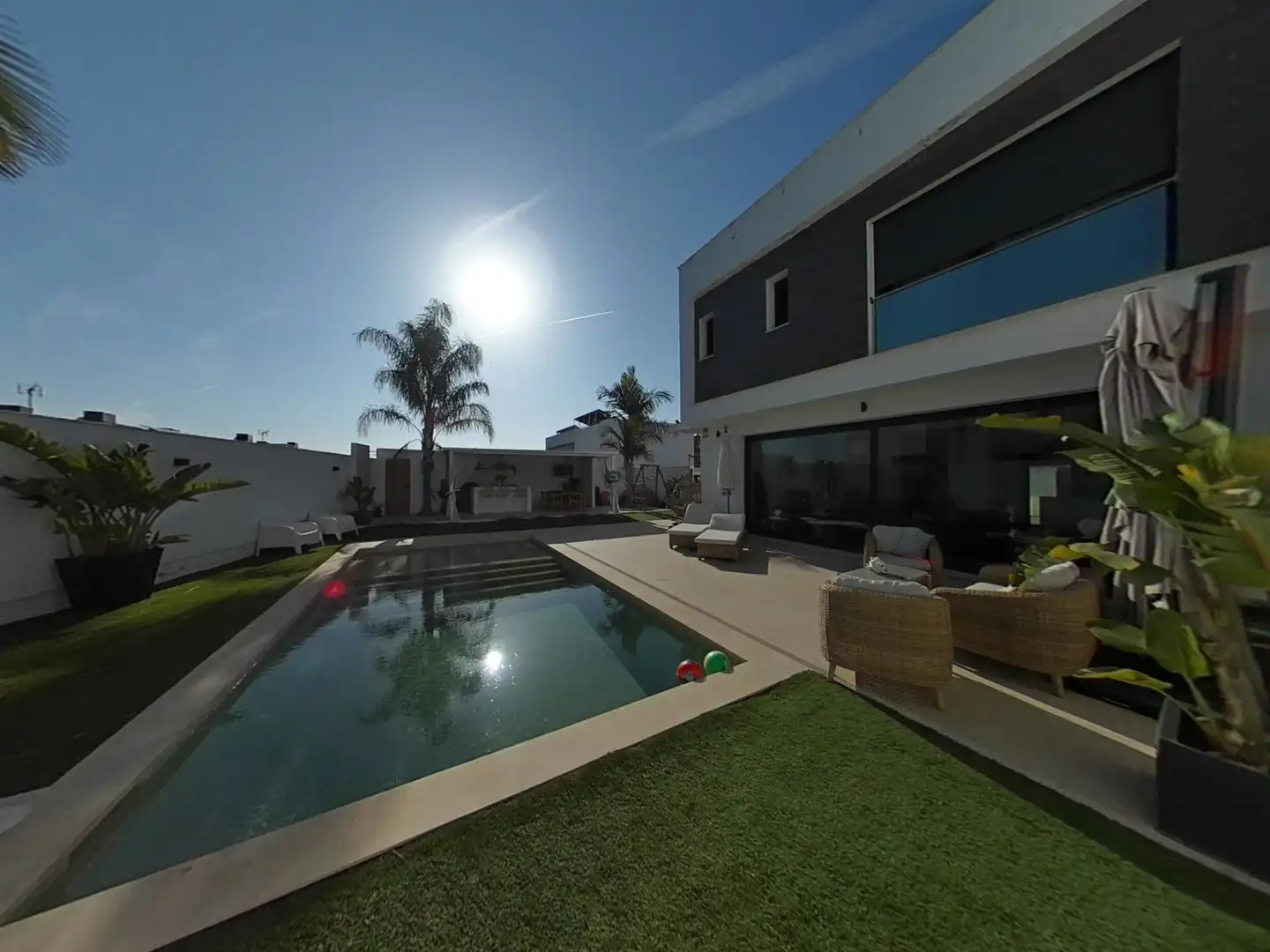 Piscina de Casa adosada en venta en Alhaurín de la Torre con Aire acondicionado, Jardín privado y Terraza