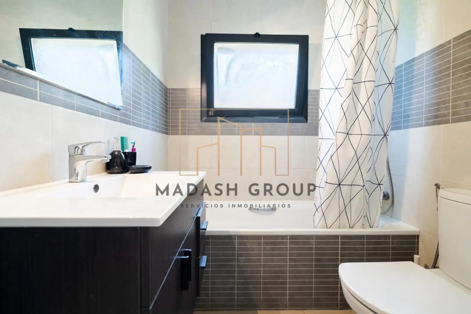 Chalet con piscina en venta en Carrer VIA LACTIA, imagen 42