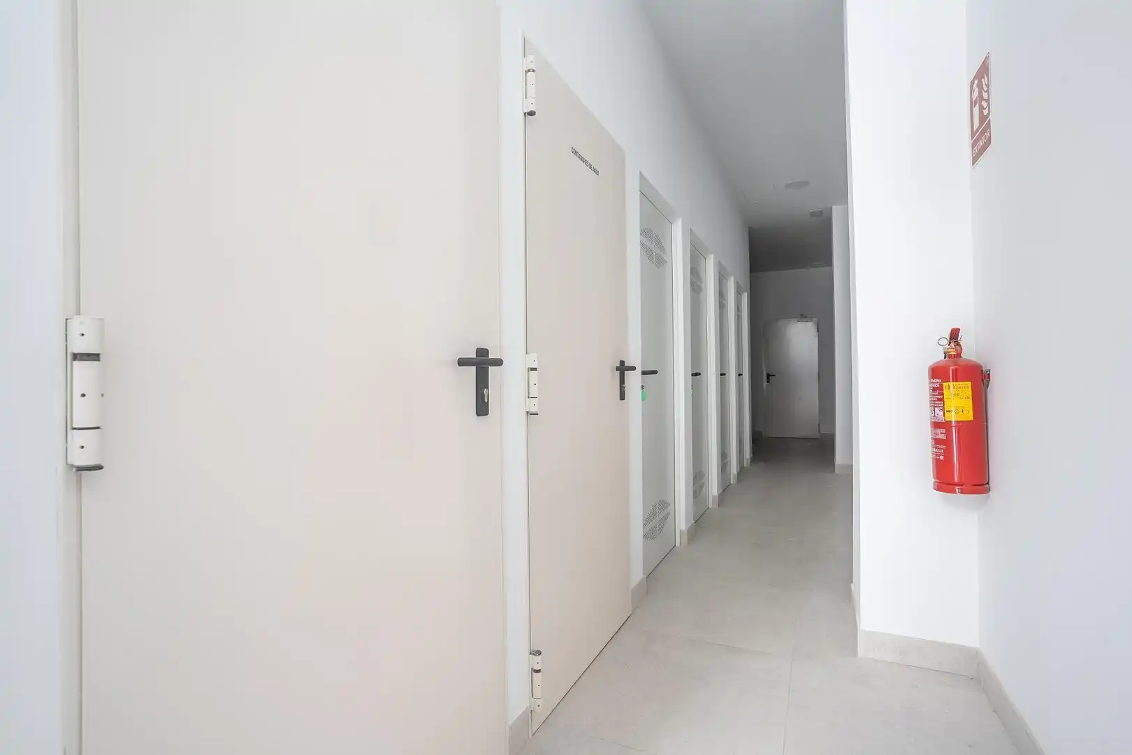 Wohnung zur Miete in Calle de las Cámaras, Plaza de Toros - Santa Rita