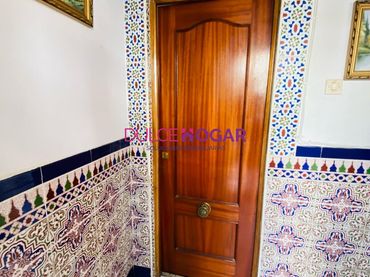 Casa a schiera con balcone in vendita a Centro