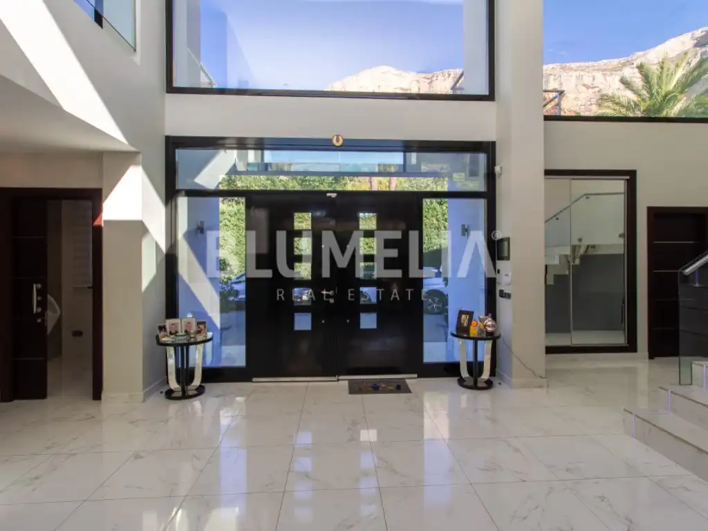 Houses for sale in Calle Tejo, Montgó - Ermita