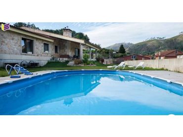 Villa con piscina in vendita a Calle Lugar Condide - San Xurxo