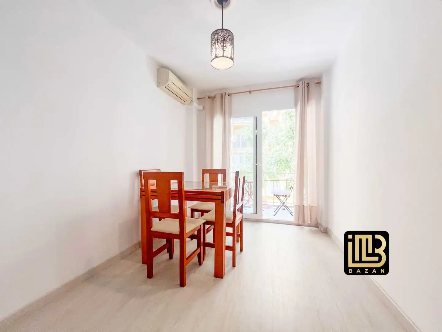 Dining room of Flat for rent in Málaga  with Air Conditioner, Terrace and Furnished