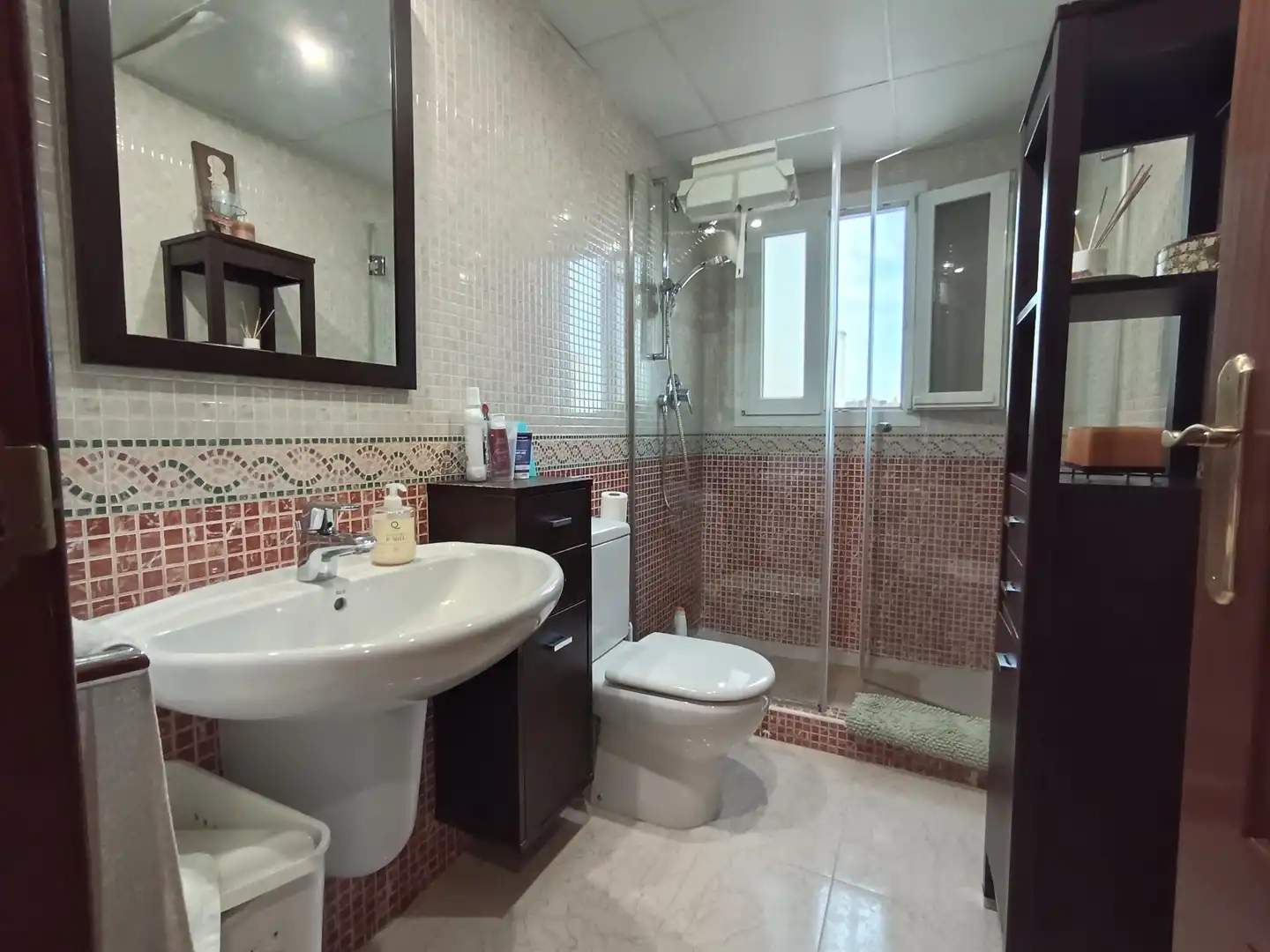 Bathroom of Flat for sale in Córdoba  with Air Conditioner and Storage room