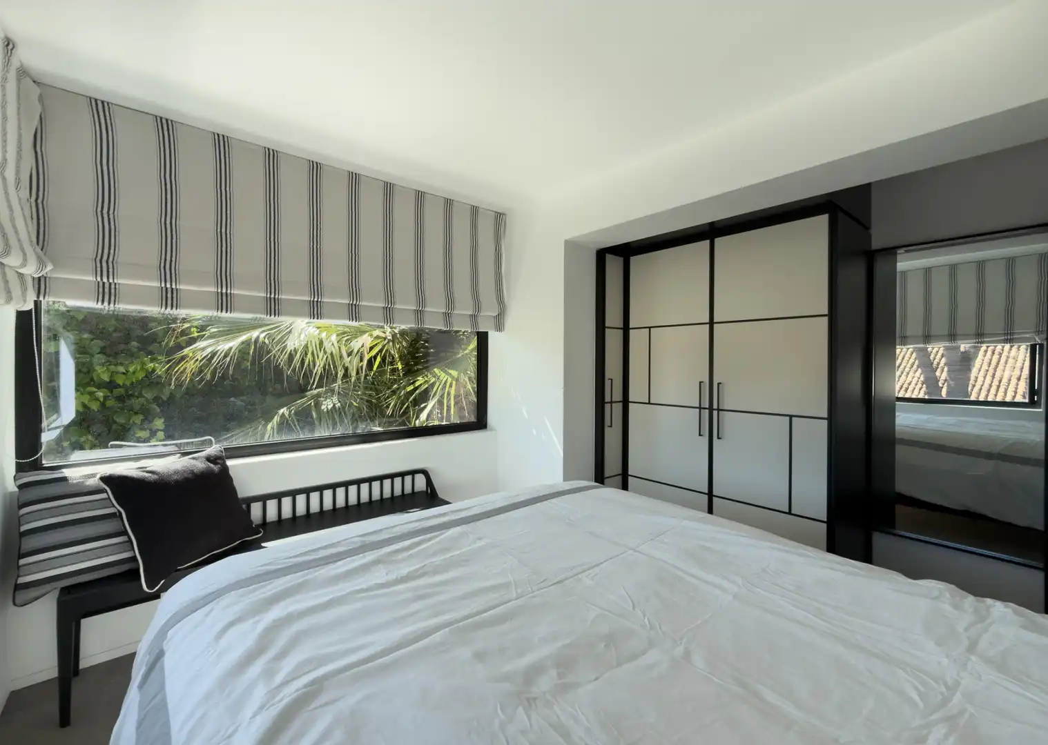 Dormitori de Casa o xalet en venda en Marbella amb Aire condicionat, Jardí privat i Terrassa