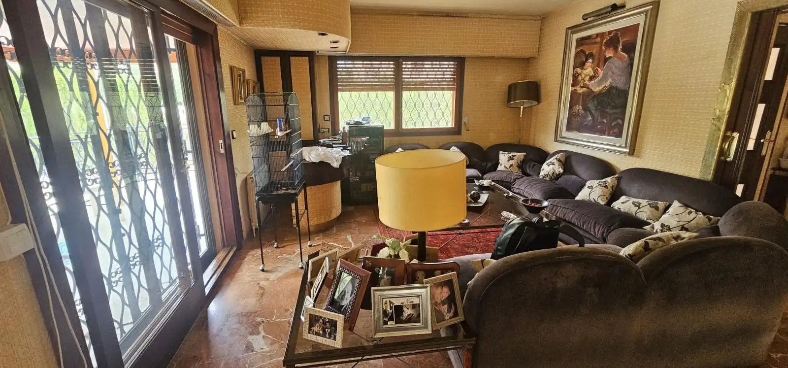 Sala d'estar de Casa o xalet en venda en Mutxamel amb Jardí privat, Piscina i Moblat