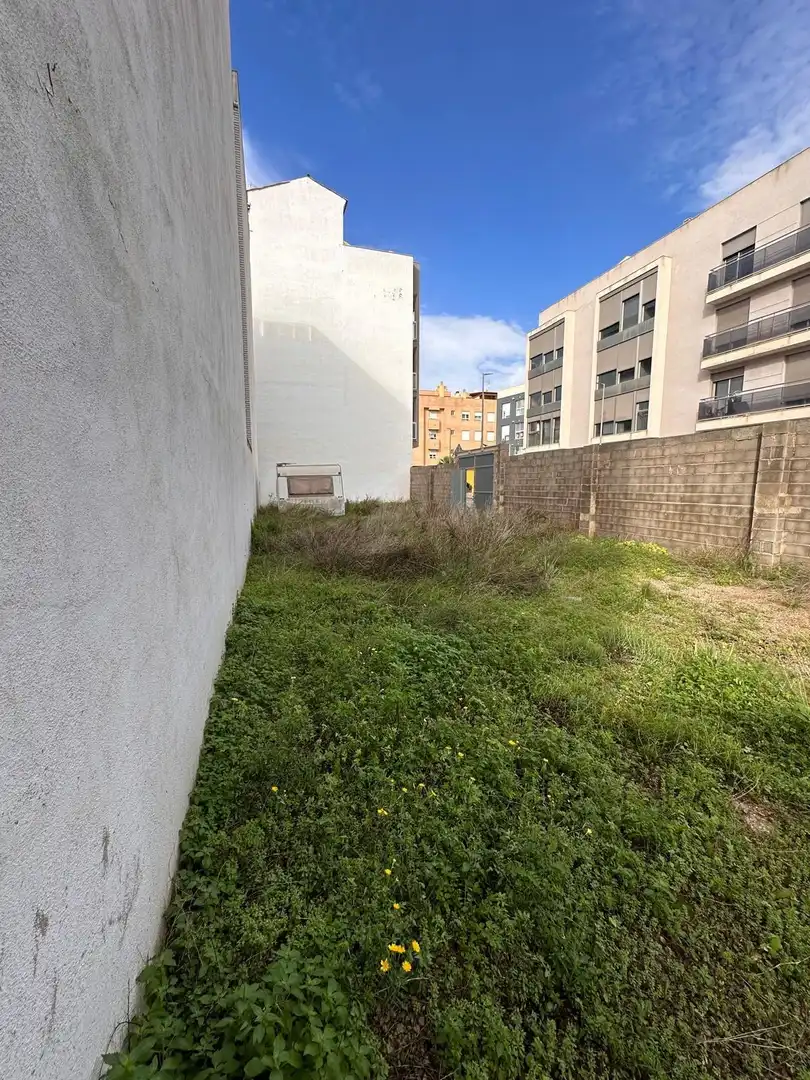 Wohnbaugrundstück zum Verkauf in Calle Calle de Pedralba