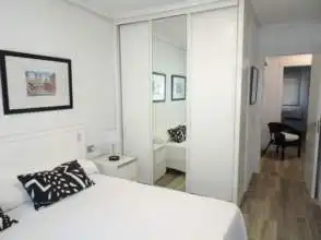 Habitación de Piso de alquiler en Gijón  con Calefacción, Parquet y Amueblado