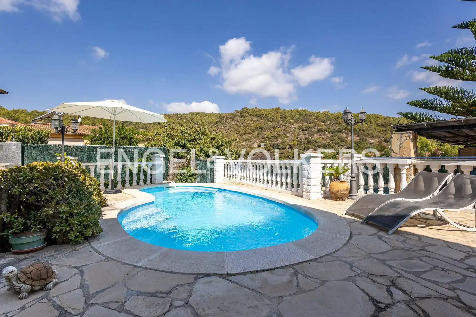 Piscina de Casa o xalet en venda en El Vendrell amb Aire condicionat, Calefacció i Jardí privat