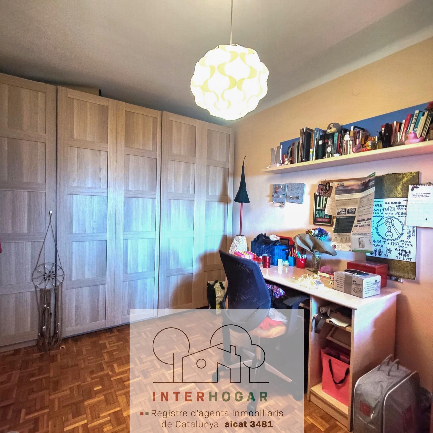 Dormitori de Àtic en venda en Cerdanyola del Vallès amb Aire condicionat, Parquet i Terrassa