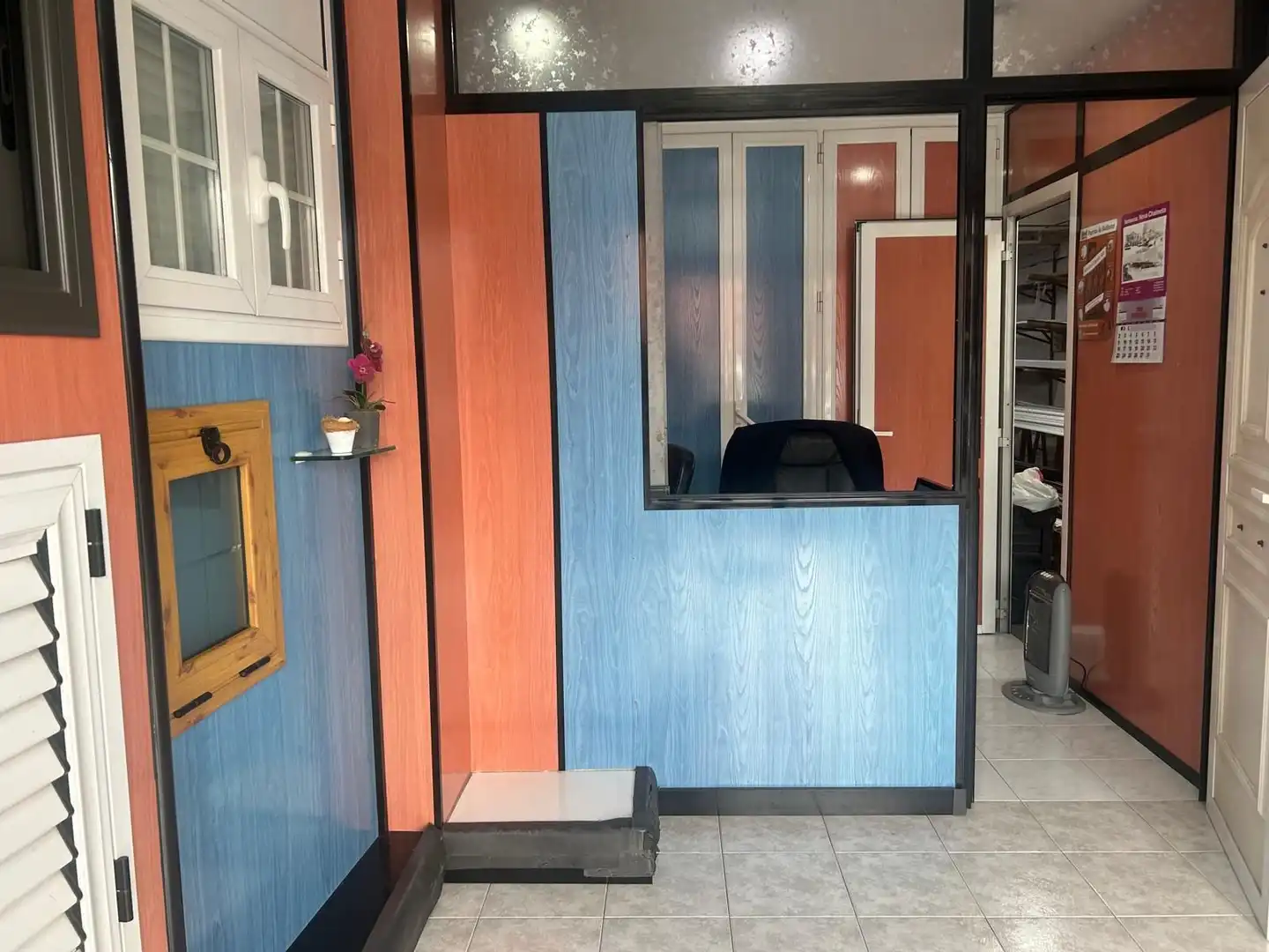 Local en venta en Castelldefels