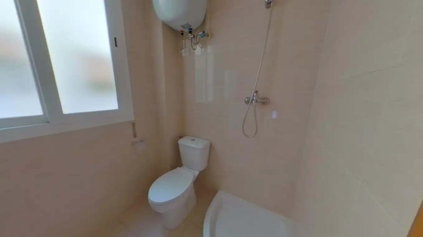 Baño de Piso en venta en Zaragoza con Horno y Balcón