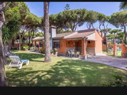 Chalet con jardín en venta en Calle  caballa 0, imagen 4