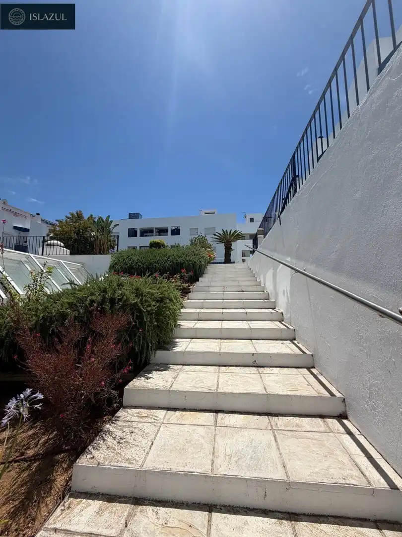 Vista exterior de Dúplex en venda en Islantilla amb Aire condicionat, Calefacció i Jardí privat