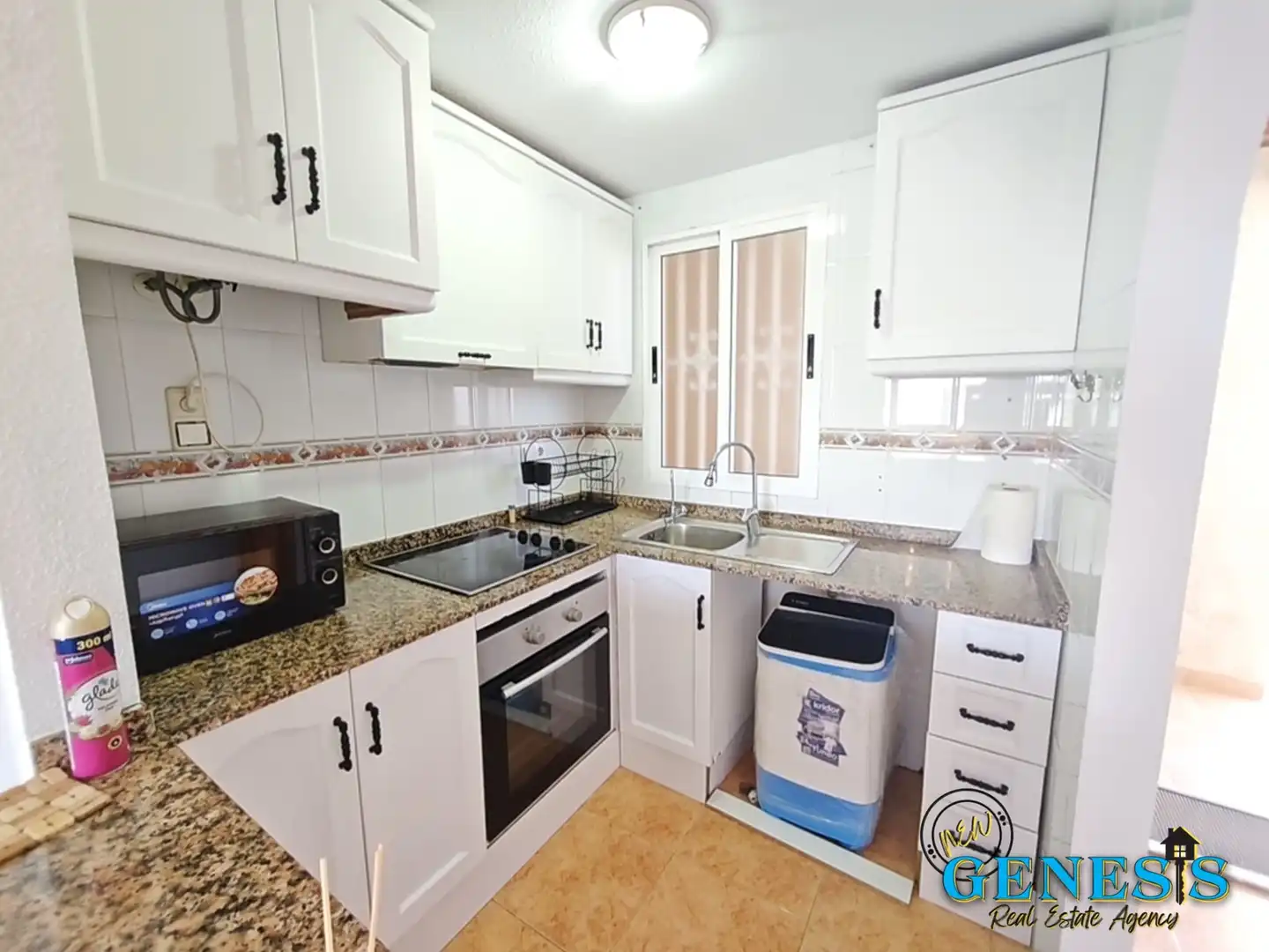 Cocina de Apartamento en venta en Torrevieja con Terraza, Amueblado y Lavadora