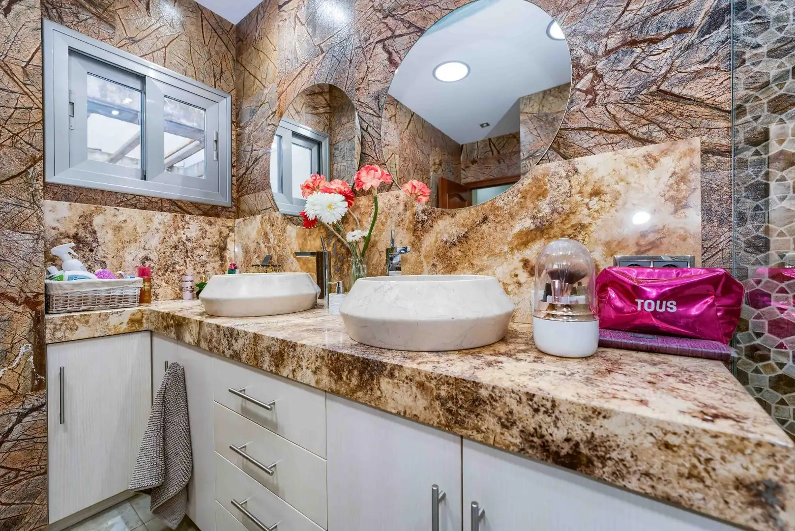Baño de Casa o chalet en venta en Bormujos con Aire acondicionado, Terraza y Trastero