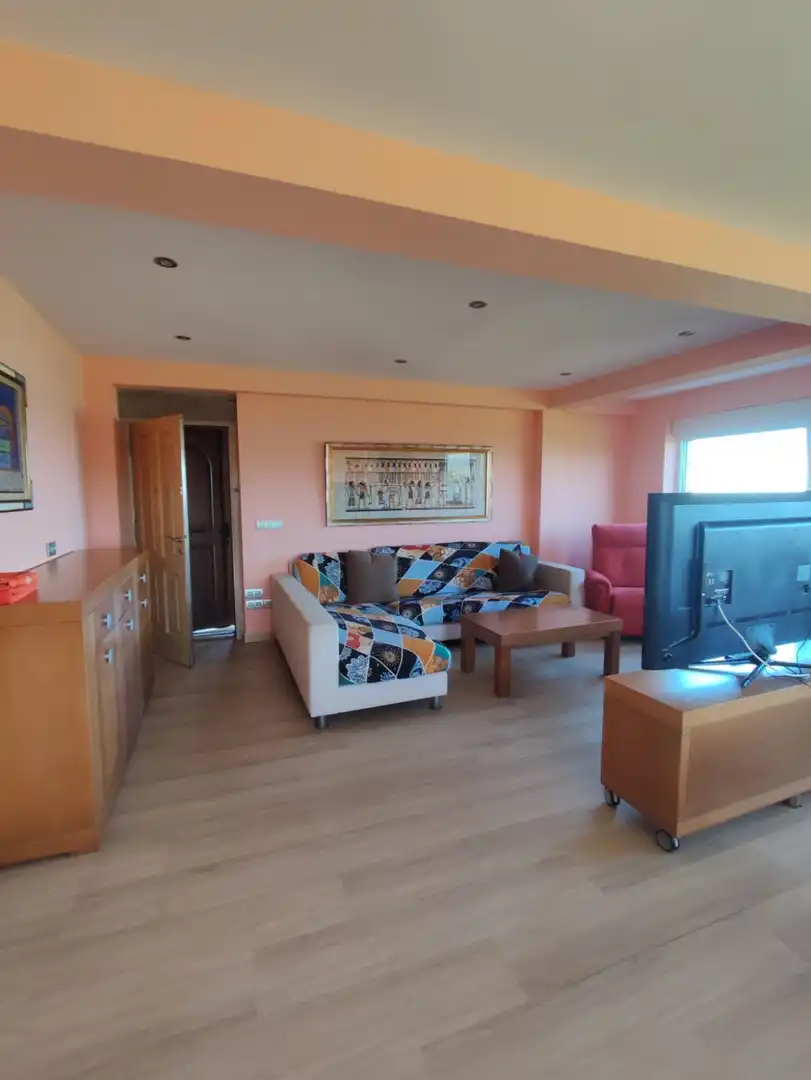 Sala de estar de Casa o chalet de alquiler en Miengo con Calefacción, Jardín privado y Amueblado
