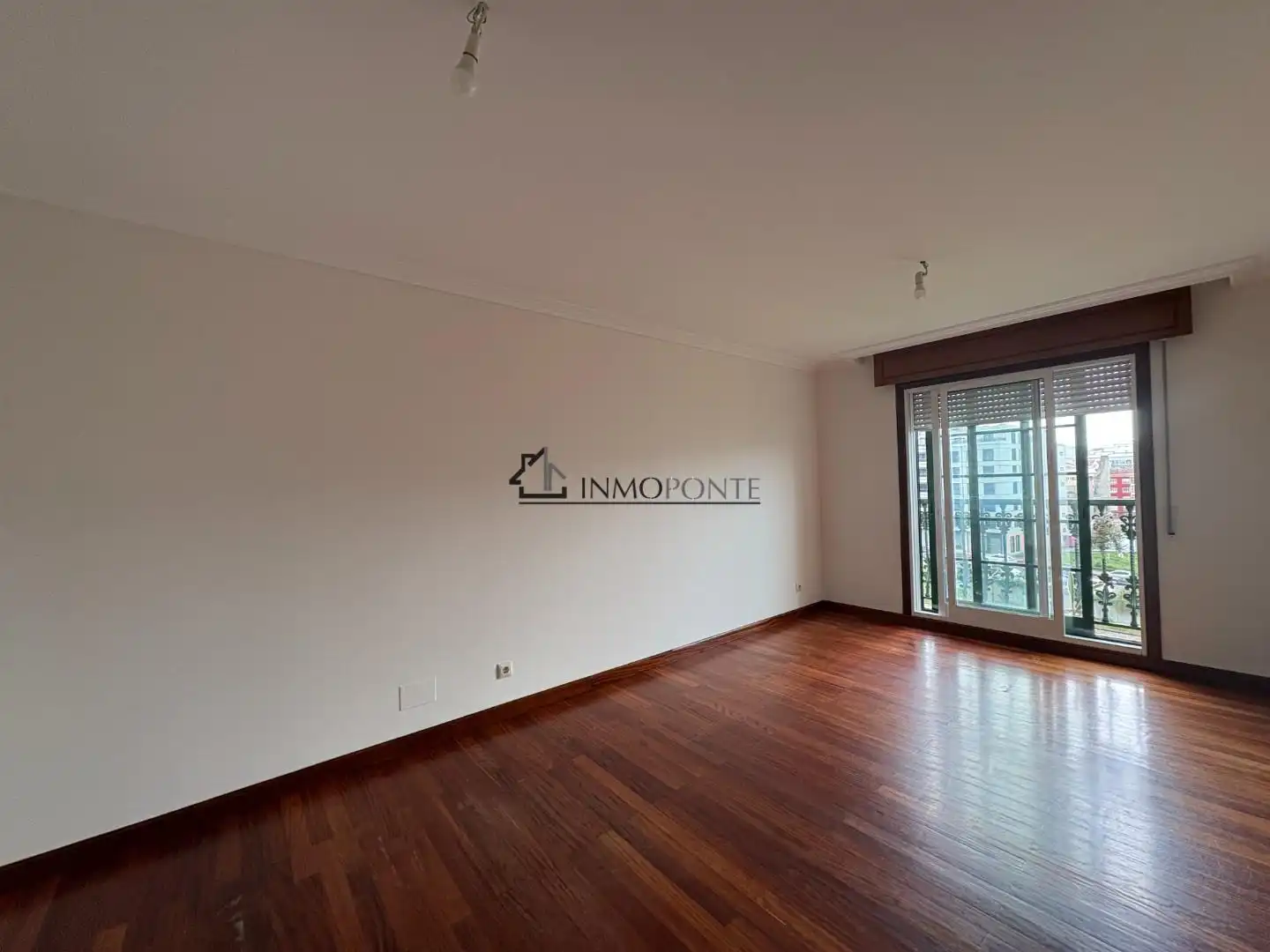 Sala de estar de Piso de alquiler en Pontevedra Capital  con Calefacción y Trastero