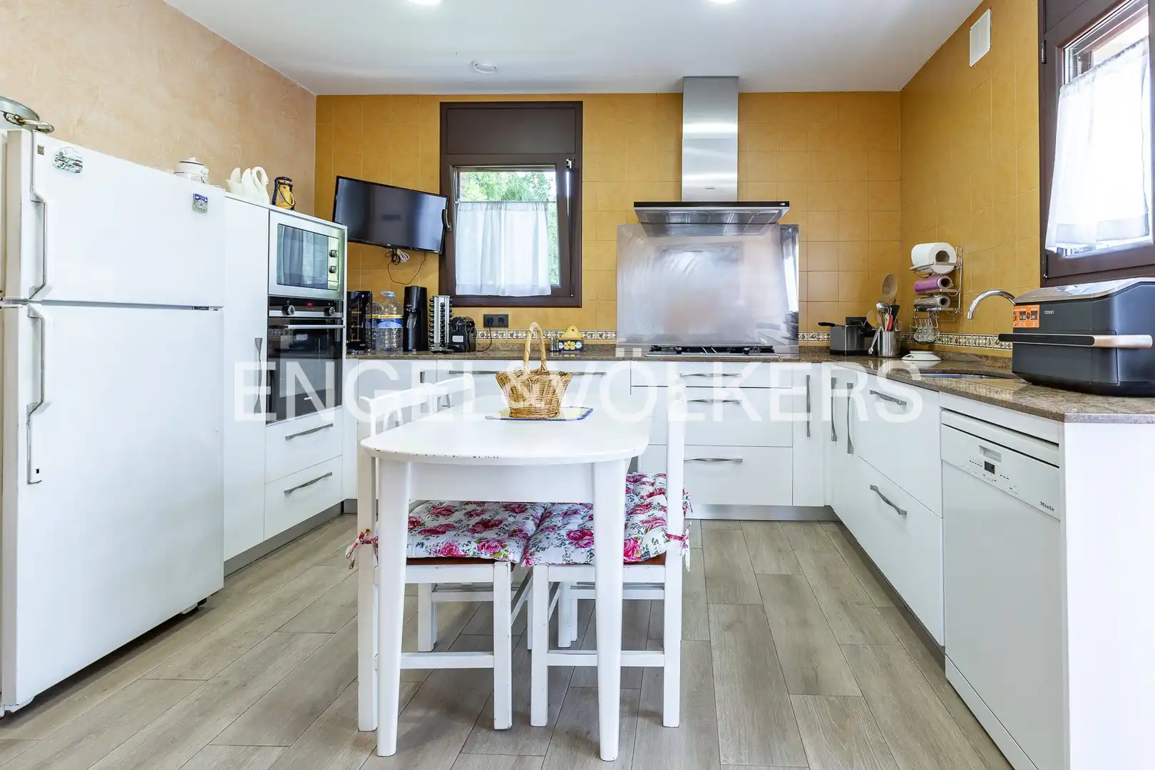 Casa amb piscina en venda a Castellnou - Can Mir - Can Solà, imagen 3