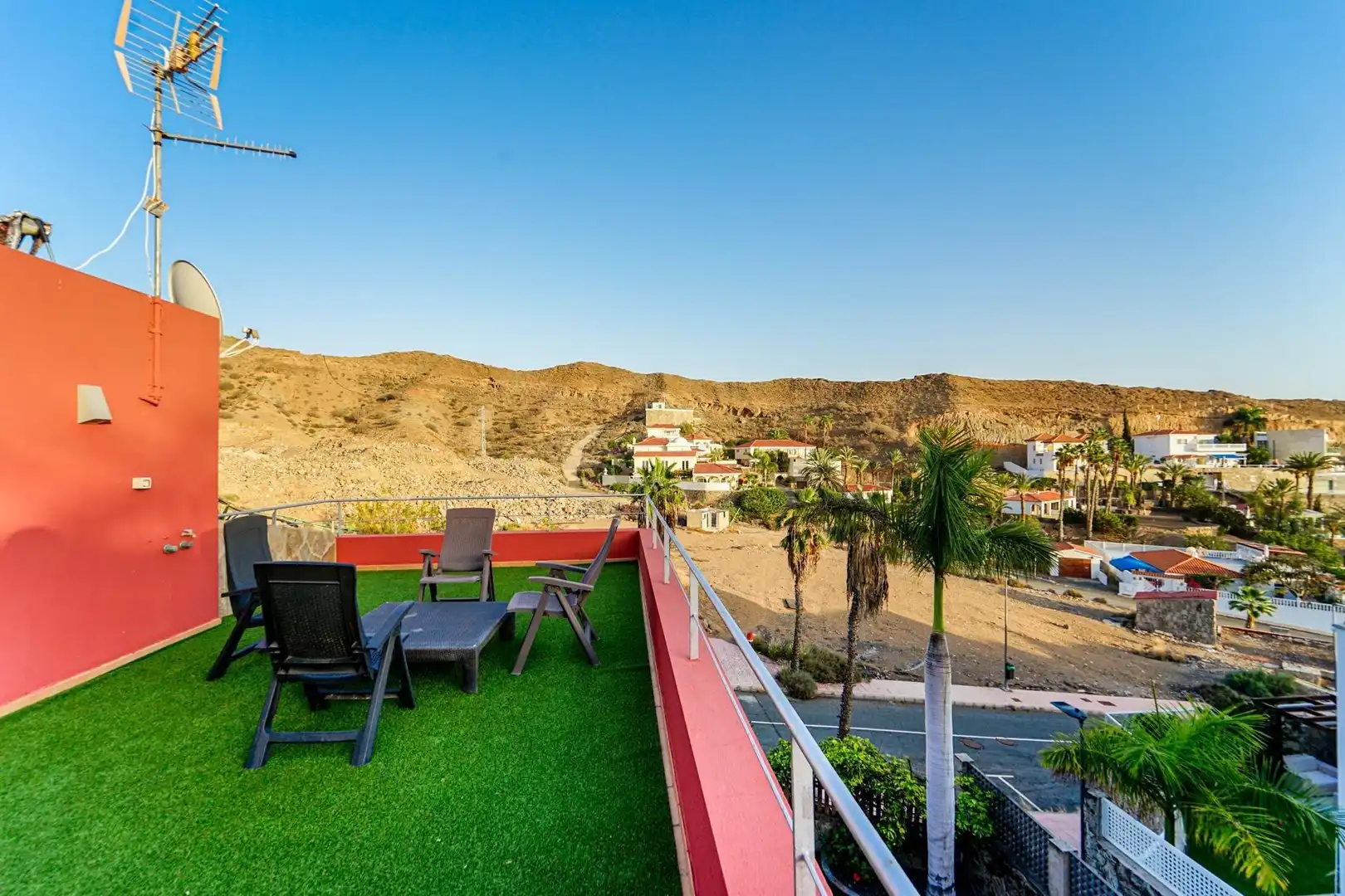 Terrassa de Casa o xalet en venda en Mogán amb Aire condicionat, Jardí privat i Terrassa