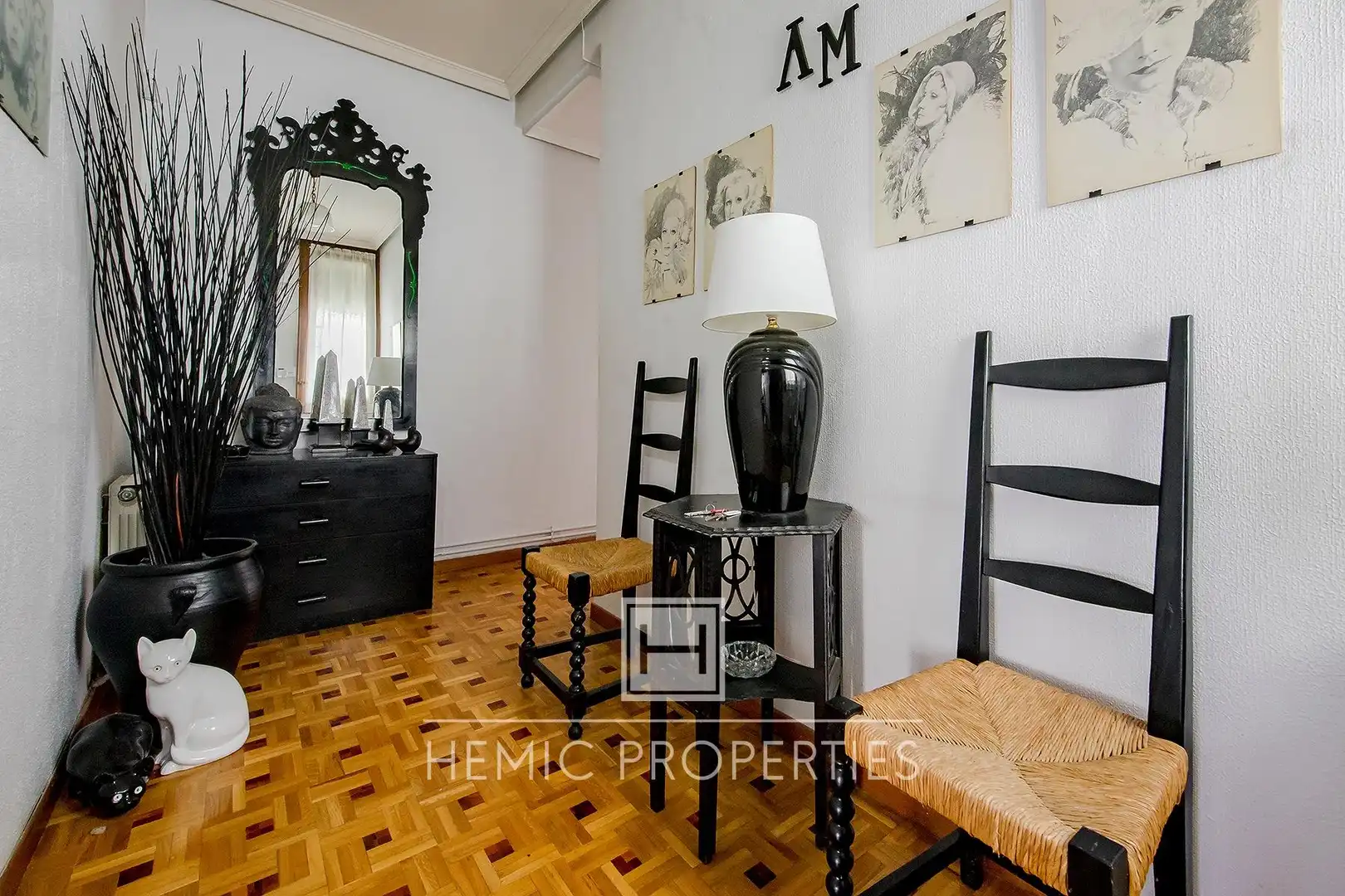 Habitación de Piso en venta en Madrid con Trastero y Balcón