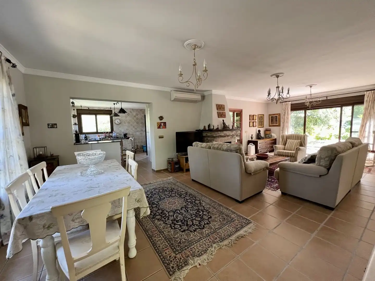 Sala de estar de Casa o chalet en venta en Estepona con Aire acondicionado, Terraza y Piscina