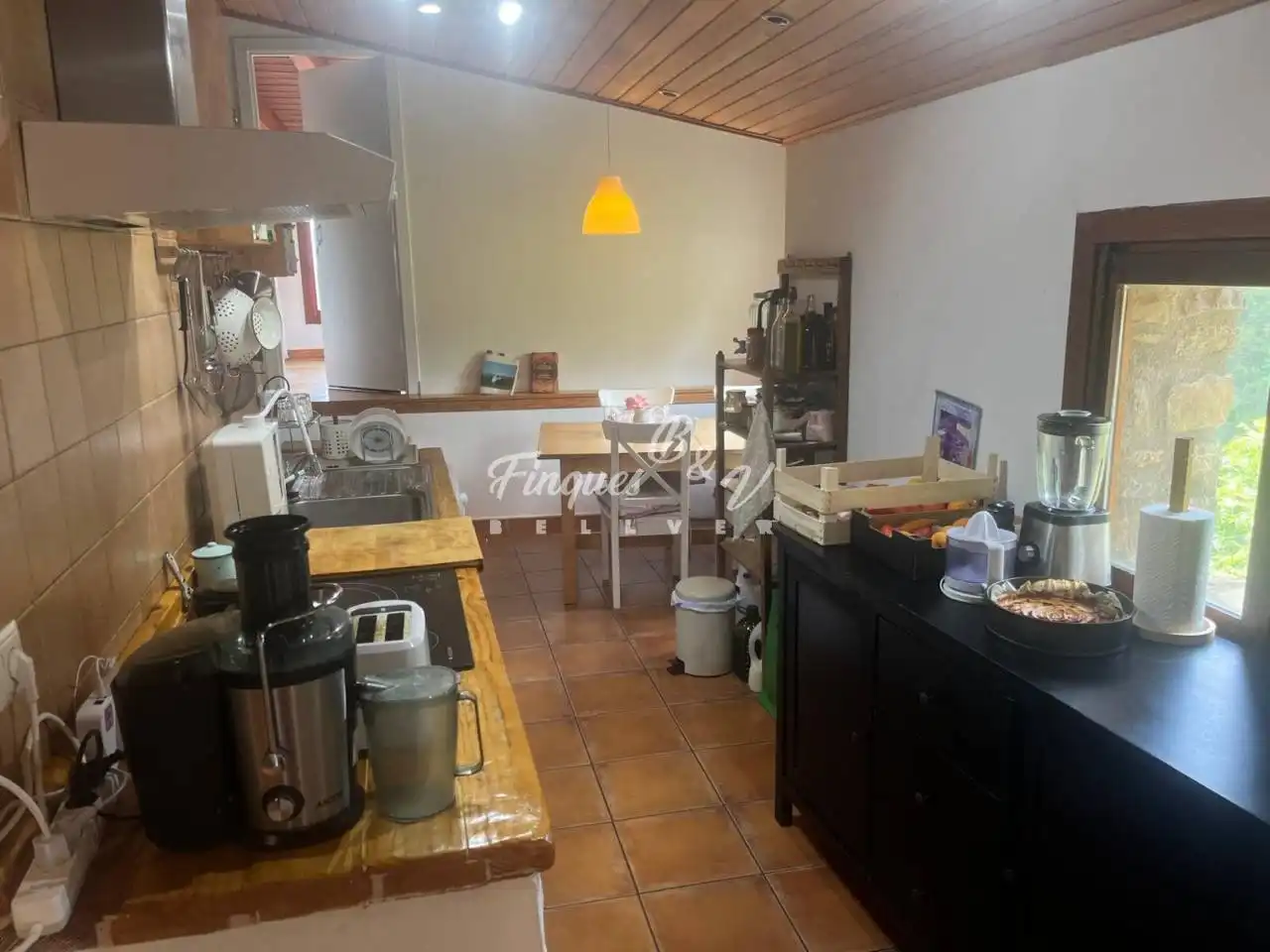 Cuina de Casa o xalet en venda en El Pont de Bar amb Calefacció, Jardí privat i Parquet