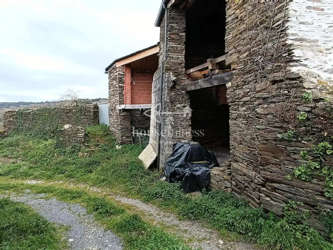 Finca rústica en venta en Lugo con Calefacción y Jardín privado