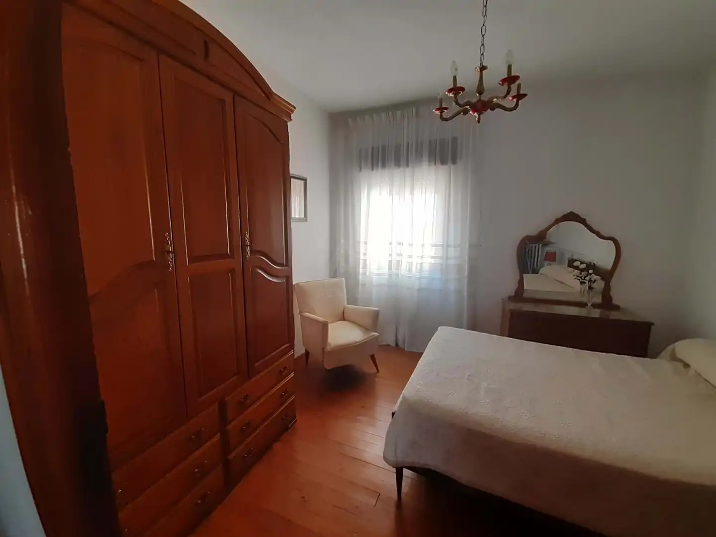 Habitación de Casa o chalet en venta en La Bañeza  con Calefacción