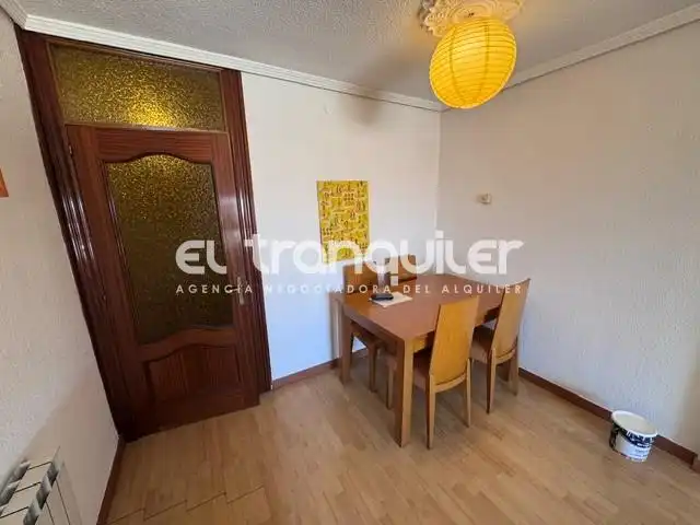 Dining room of Flat for rent in Madrid  with Air Conditioner, Furnished and Washing machine