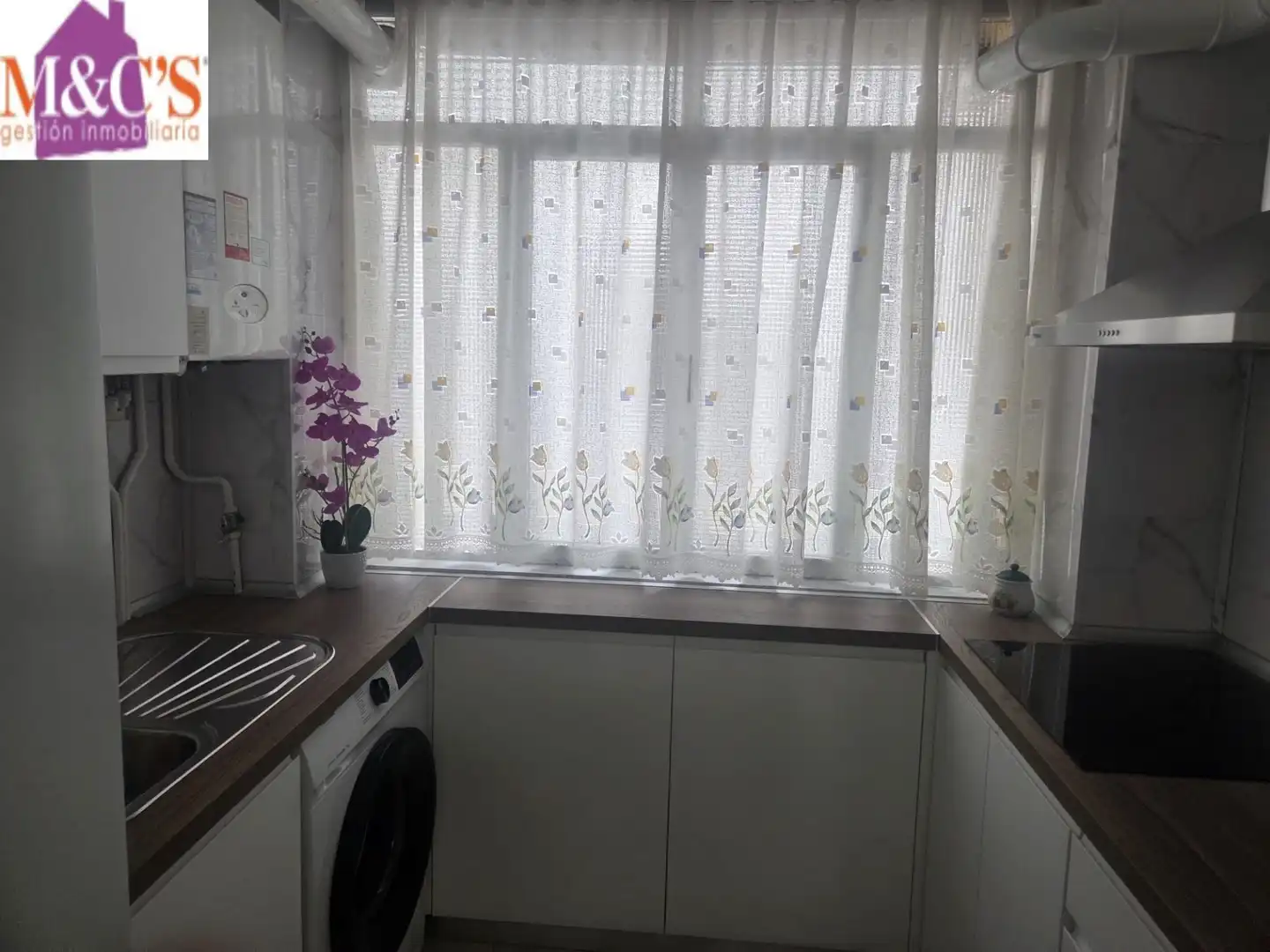 Kitchen of Flat for sale in PAU 2-600