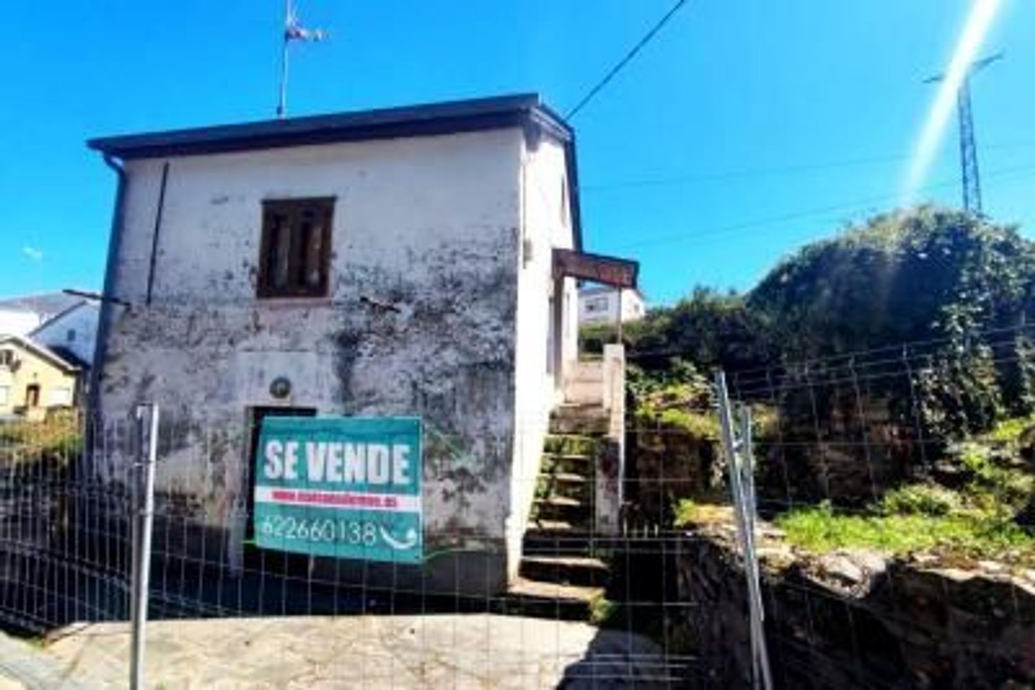 Exterior view of House or chalet for sale in Navia  with Private garden