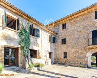 Vista exterior de Casa o xalet en venda en Estellencs amb Terrassa i Piscina