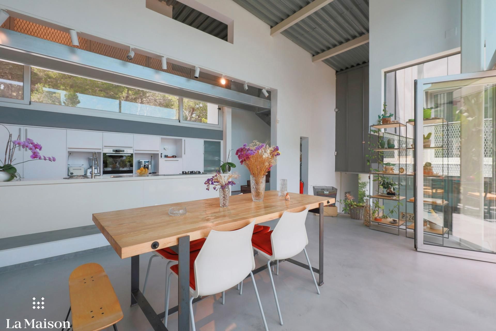 Kitchen of House or chalet for sale in Sant Cebrià de Vallalta  with Air Conditioner, Heating and Private garden