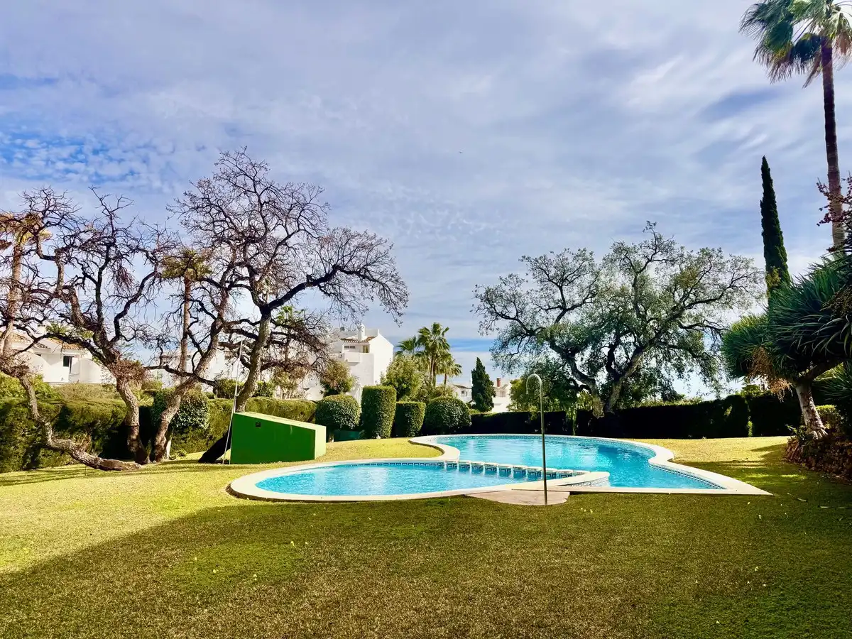 Apartament amb piscina en venda a Calahonda, imagen 22