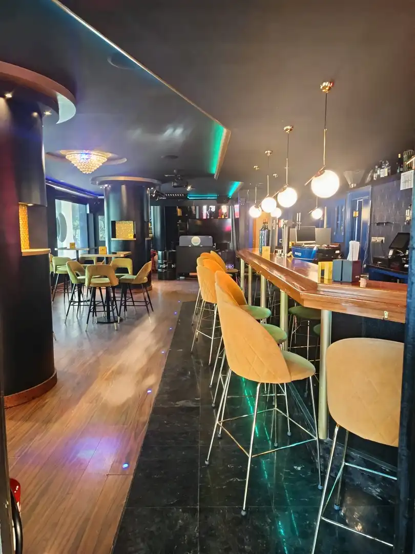 Business premises to rent in del Garbí, imagen 11