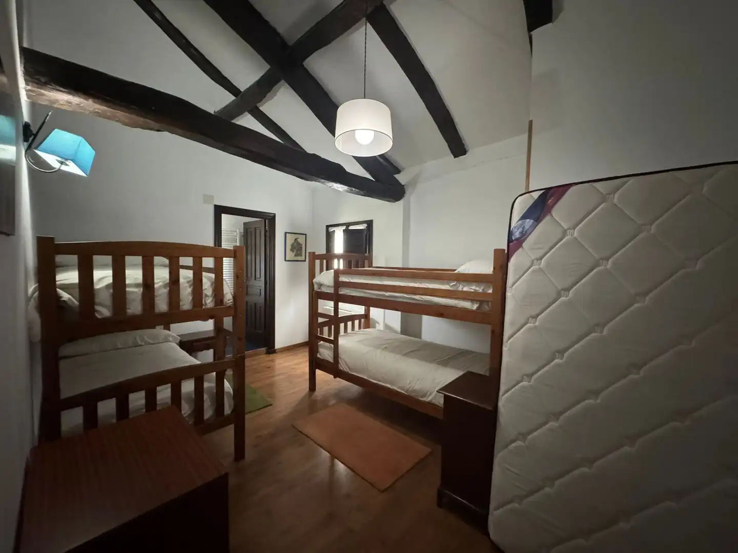 Dormitori de Casa adosada en venda en Llanes amb Calefacció, Jardí privat i Parquet