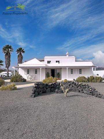 Casa-chalet en Venta en El Islote