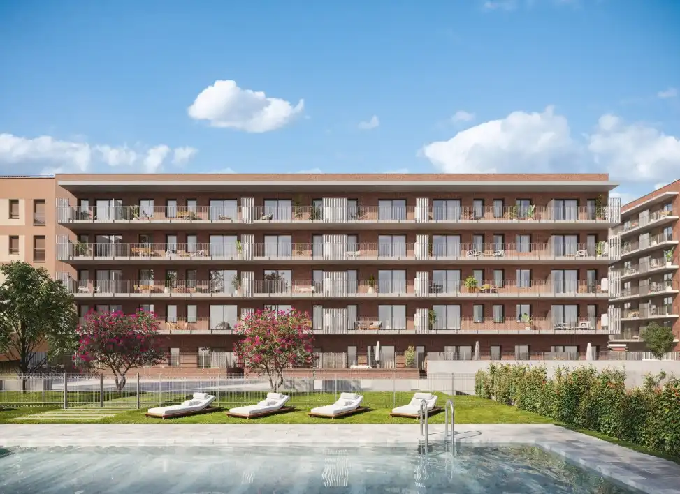 Pis d'obra nova amb piscina en venda a Carrer Cantàbria 21