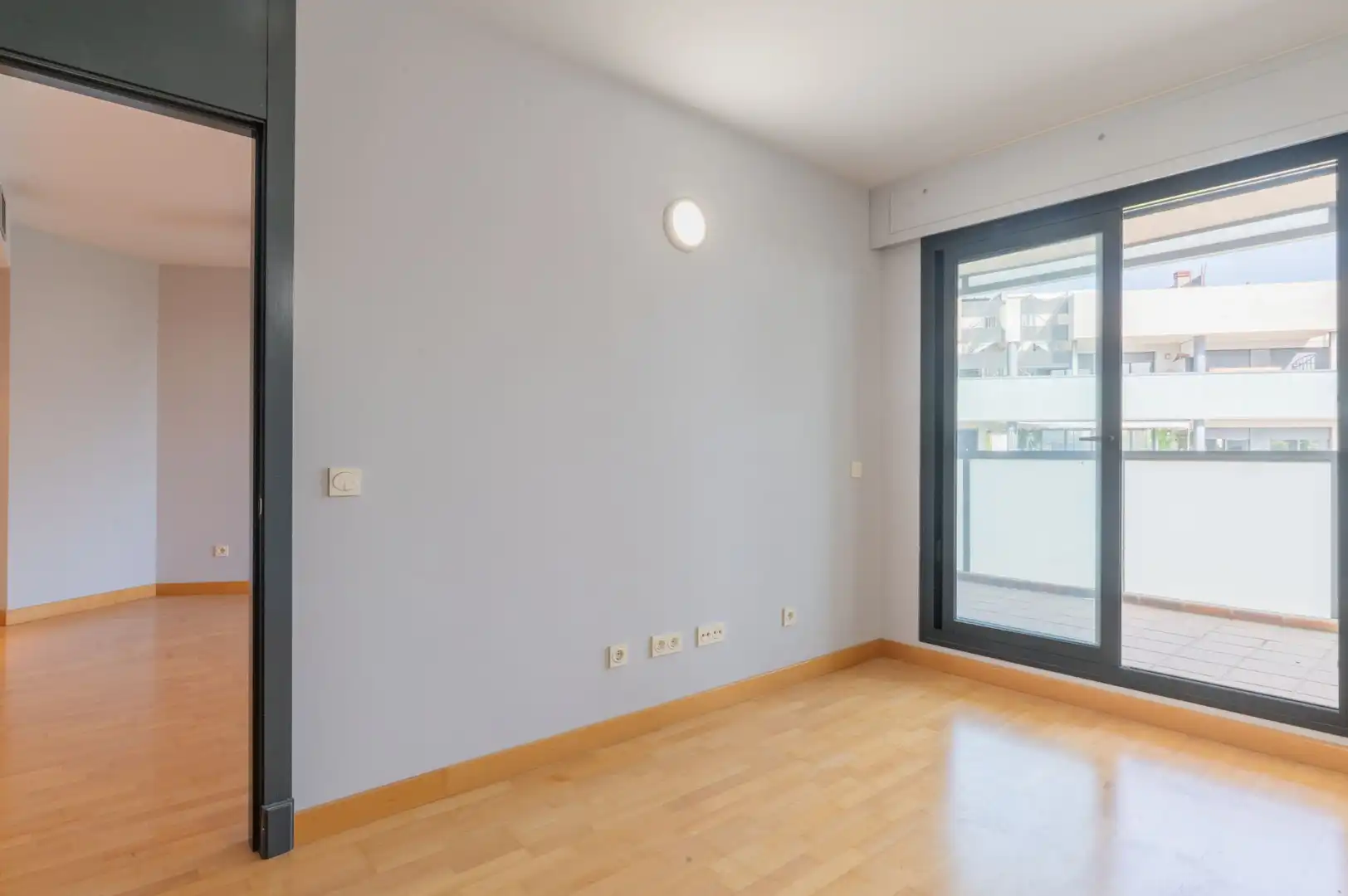 Habitación de Oficina en venta en Alcorcón con Aire acondicionado, Calefacción y Trastero