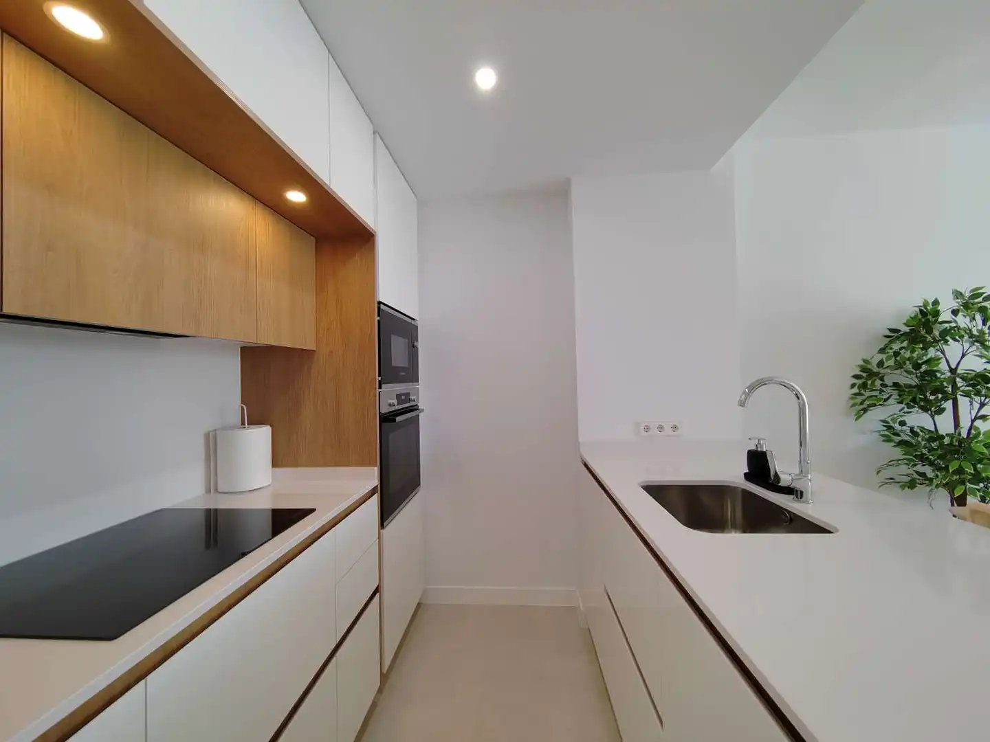 Apartments for rent in N/A, Poniente - Faro