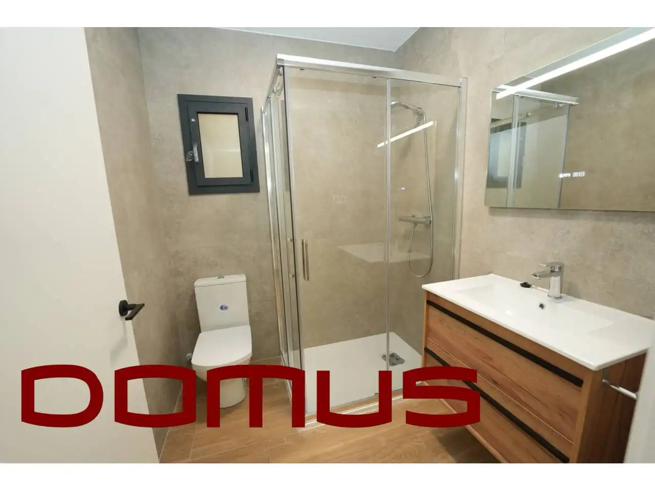 Baño de Casa o chalet de alquiler en Sant Boi de Llobregat con Aire acondicionado, Calefacción y Jardín privado