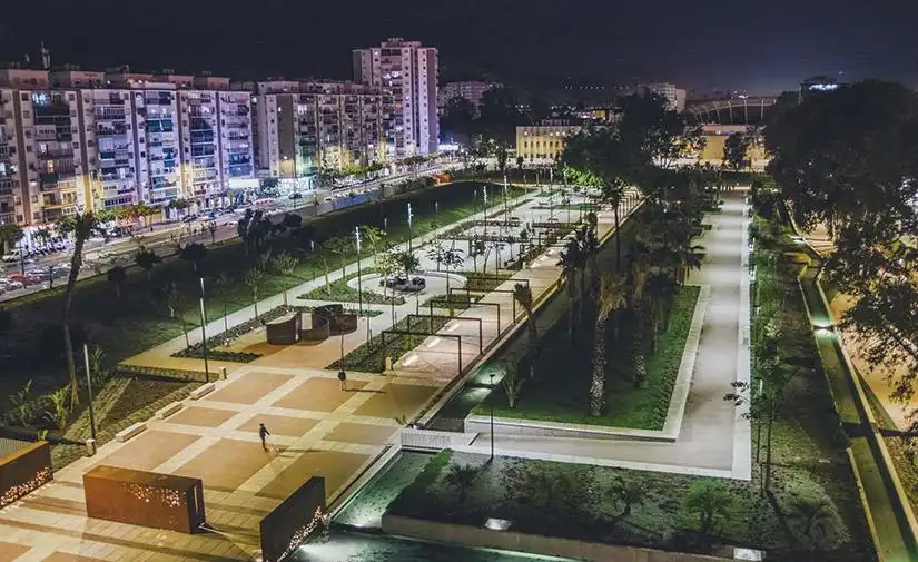 Vista exterior de Apartament en venda en Málaga amb Jardí privat i Piscina