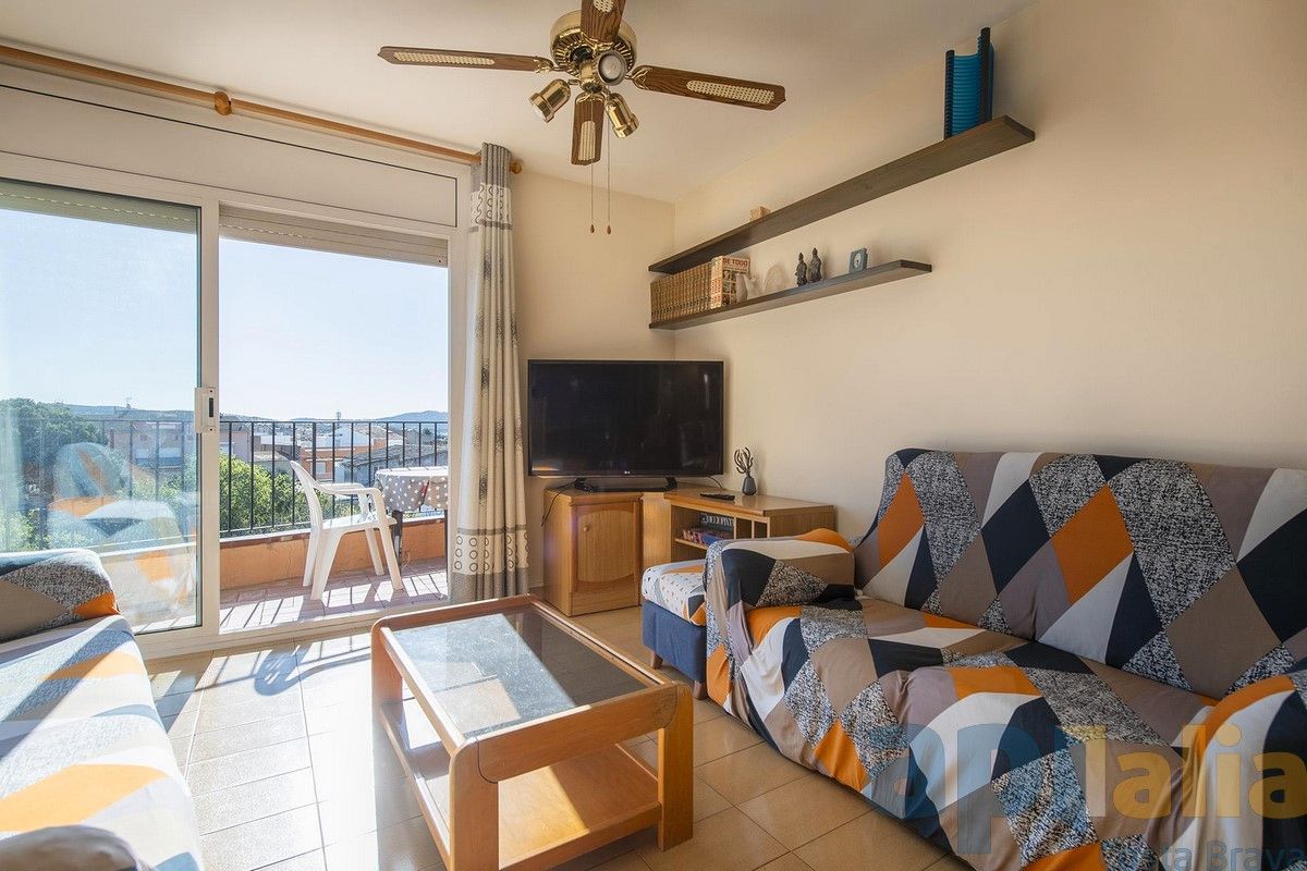 Living room of Flat for sale in Palafrugell  with Heating and Balcony