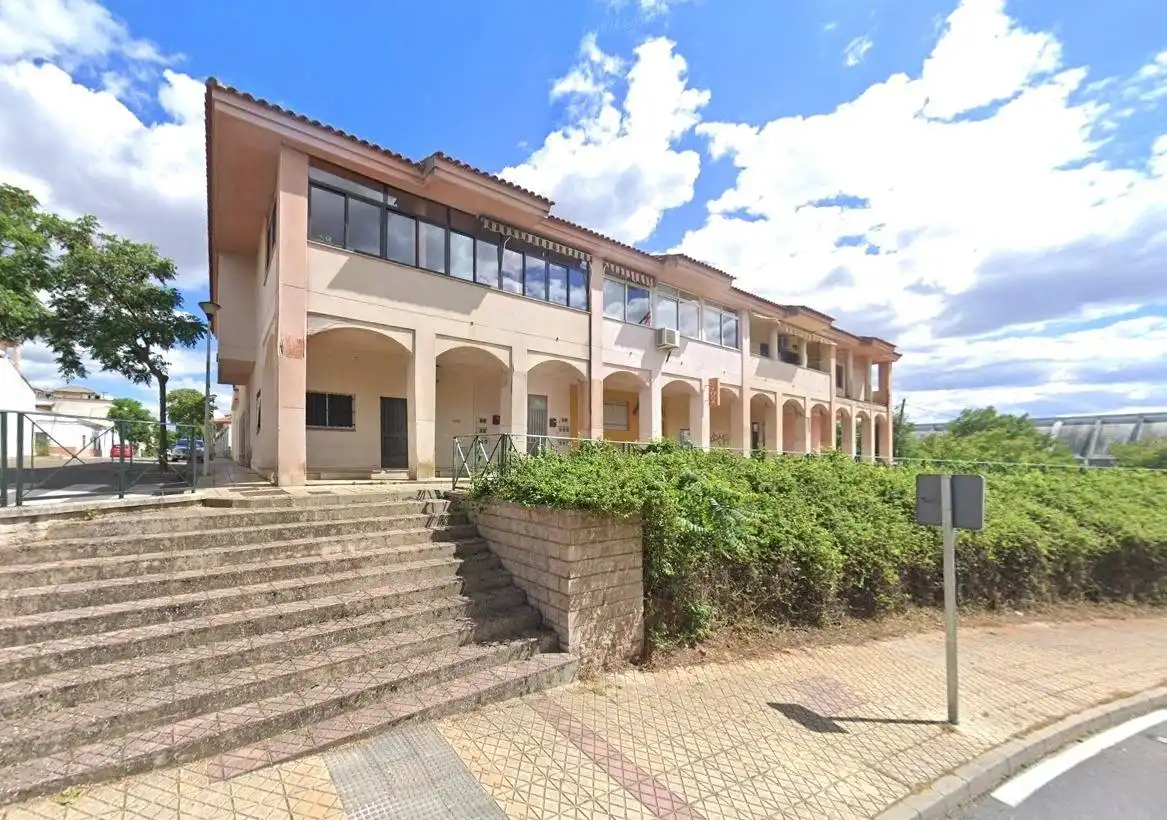 Vista exterior de Pis en venda en Cáceres amb Terrassa