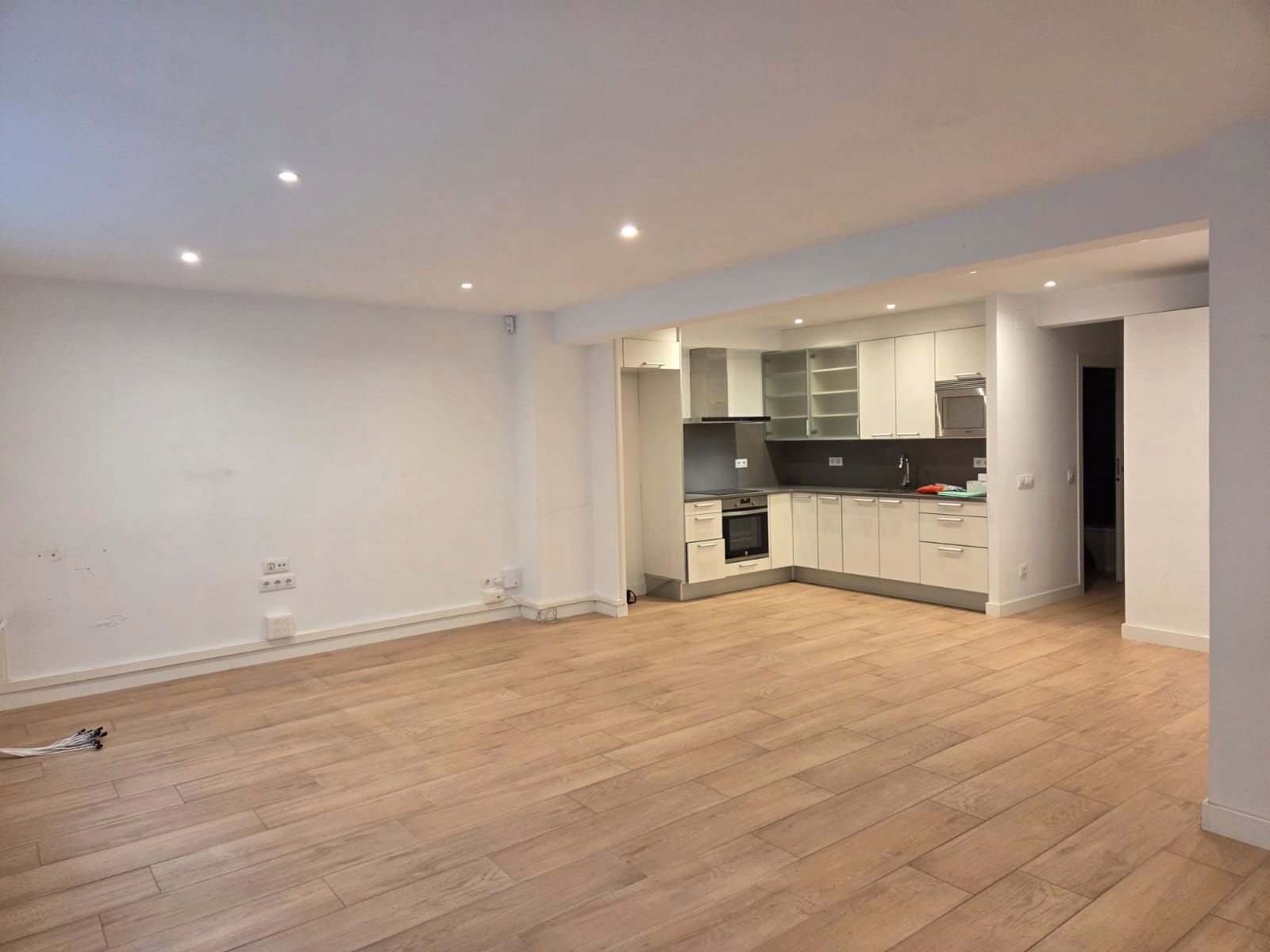 Loft for sale in  Barcelona Capital  with Air Conditioner, Heating and Oven
